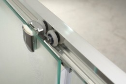Душевая дверь BelBagno Uno 130 UNO-195-BF-1-130-CH-CR
