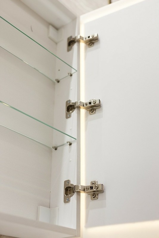 Зеркальный шкаф BelBagno Marino 50 SPC-MAR-500/800-1A-LED-TCH с подсветкой